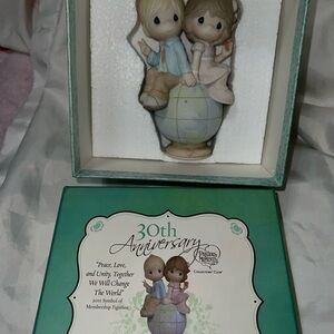 Precious Moments Blue and Cream Couple Figurine Box Set